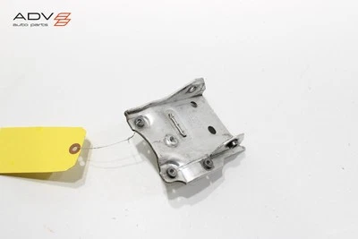 2012-2017 BMW 650i 640i F13 ПОДДЕРЖКА РАДИАТОРА ЛЕВАЯ СТОРОНА АДАПТЕР ПЛАСТИНА КРОНШТЕЙН OEM - Изображение 1 из 4