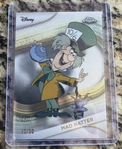 2025 Topps Chrome Disney Mad Hatter #177 White Refractor /30 - Bild 1 von 2