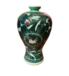 Vintage Korean Asian Celadon Lotus Porcelain Vase Green Signed - Picture 1 of 6