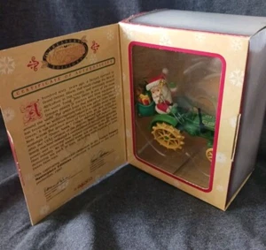 John Deere Masterpiece - 1st Edition Enesco 1997 Santa Christmas Ornament 278106 - Bild 1 von 11