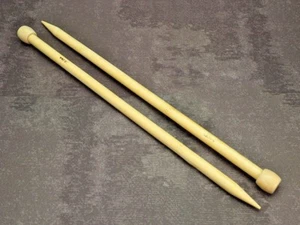 Hochwertige Stricknadeln 2 Stück - 12 mm breit aus Bambus stricken Handarbeit   - Bild 1 von 2