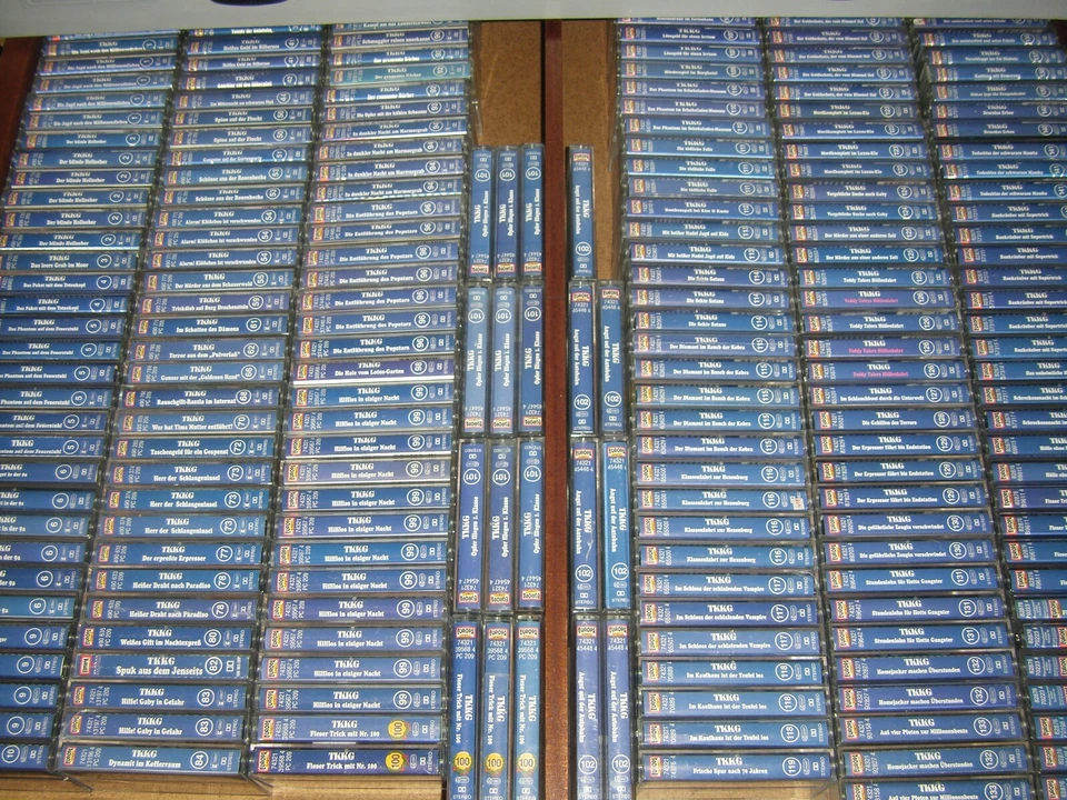 Große Auswahl TKKG Kassetten - Folge 1 - 174 - blaue MCs - Europa  logo - Bild 1 von 1