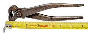 Vintage Pincers Plier Nail Pliers Woodworking Puller Pincer Carpentery A HALL - Picture 1 of 7