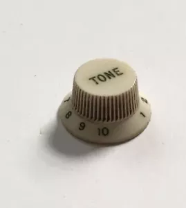 1960s-70s? Vintage Fender Stratocaster Knob Natural Relic Bakelite Fullerton Era - Picture 1 of 8