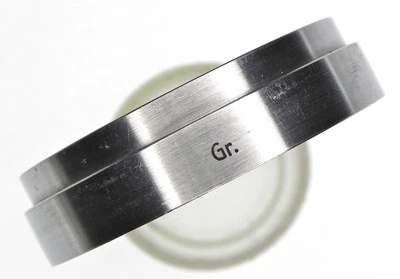 Leica Green Filter for 5cm f1.5 Xenon   #1 ............. Rare !! - Image 1 of 4