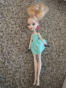 Ever After First Chapter Ashlynn Ella Cinderella Doll - Picture 1 of 2