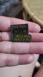 Wasser sparen trinken Bier Anstecknadel - Bild 1 von 2