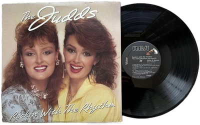 The Judds — Rockin' with The Rhythm: # AHL1-7042: 1985: EX: ДОСТАВКА БЕСПЛАТНАЯ И ЗАСТРАХОВАННАЯ - Изображение 1 из 4