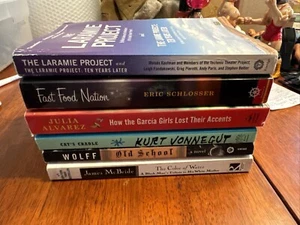 Lot Of 6 Books Various Titles,Kurt Vonnegut,Eric Schlosser,Julia Alvarez,… - Picture 1 of 8
