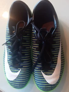 NIKE Mercurial Gr. 35,5 Kinder-Sportschuhe. - Bild 1 von 5