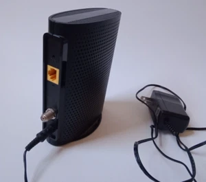 TP-LINK Cable Modem - Picture 1 of 4