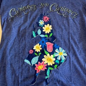 Vintage Disney Alice in Wonderland Womens T Shirt Size L Large Curious Curiouser - Picture 1 of 15
