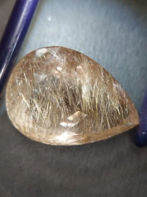 Huge gold rutile quartz gemstone - faceted natural rutilated Quartz 52.05 CTS - Image 1 of 4