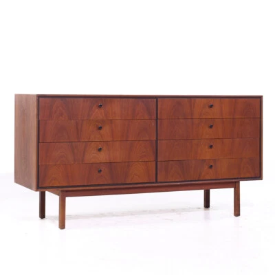 Комод Jack Cartwright for Founders Mid Century Walnut Lowboy - Изображение 1 из 4
