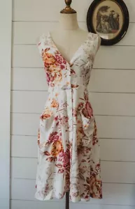 The Heirloom Dress in Linen Floral Has Pockets Sz M Medium New NWT - Picture 1 of 8