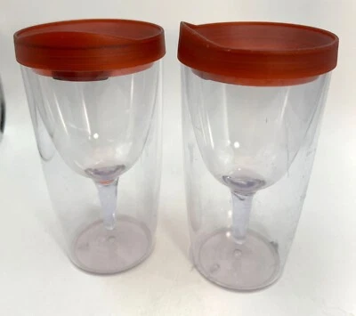 2 copas de vino de plástico aislantes Vin02Go con tapas antiderrames Foto 1 de 4