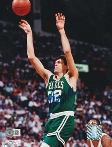KEVIN MCHALE BOSTON CELTICS BECKETT ACCIÓN AUTENTICADA FIRMADA 8x10 - Imagen 1 de 1