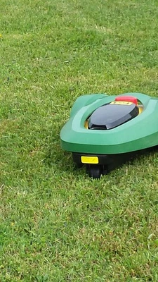 Akku rasenmäher roboter gebraucht von Landi Für 600 quadratmeter - Bild 1 von 4