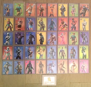 Lote de 40 tarjetas HOLO Fortnite Serie 3 de EE. UU. - casi como nuevas a como nuevas - Panini 2021 #3 - Imagen 1 de 2