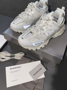 cheap balenciaga trainers uk