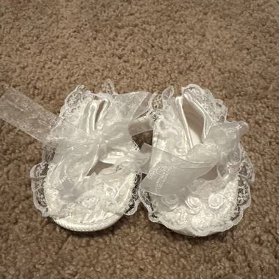 Baby Shoes White With Laces For Christening Or Baptism Size 0-3 Months - Image 1 of 3