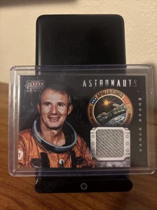 vance brand 2012 americana heroes astronaut nasa apollo swatch suit #19 8/249 - Bild 1 von 3