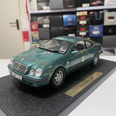 Anson 1:18 Mercedes Benz CLK320 W208 Coupe hardtop sports car model green  - Image 1 of 4