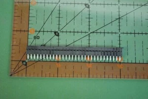 CONNETTORE FCI 68683-330LF SCHEDA A SCHEDA PRESA MEZZANINO 60 POSIZIONI 2 pz - Foto 1 di 3