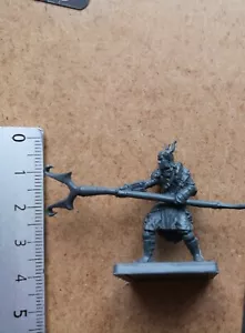 ELF DRKON HANDLER MINIATURE LEAGUE OF INFAMY G285 - Imagen 1 de 1