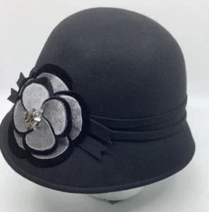 Damen Cynthia Rowley schwarz 100 % Wolle Fischerhut mit Samt Blumenakzent 0/S - Bild 1 von 8