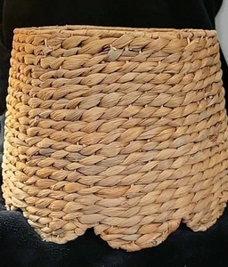 Scalloped Eater Grass Lamp Shade H 8"× W 11" Handmade In VIETNAM - Picture 1 of 5