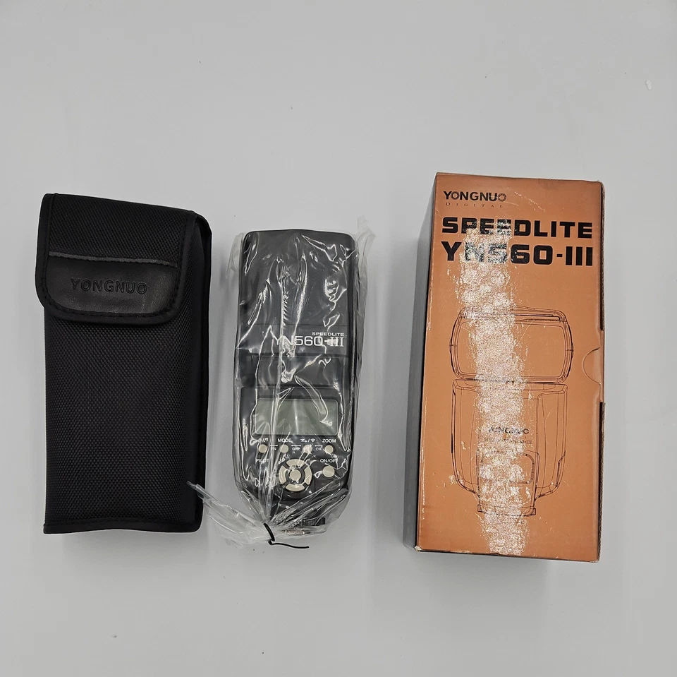 YONGNUO YN560III YN560 III Wireless Flash Light Speedlite For Canon Nikon DSLR - Image 1 of 4