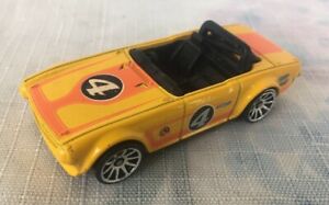 Hot Wheels Triumph TR6 (Yellow) Track Stars '11 (70/244) - LOOSE