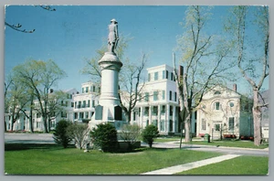 Equinox Resort Appleseed Bookstore Monument Manchester Vermont Chrome Postcard - Afbeelding 1 van 2