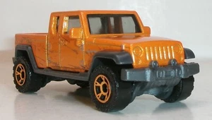 LOOSE 2023 MATCHBOX 1:64 ORANGE '17 JEEP GLADIATOR FROM MULTIPACK - Picture 1 of 9