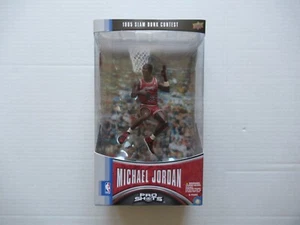 UPPER DECK PRO SHOTS MICHAEL JORDAN 1985 SLAM DUNK CONTEST 6" FIGURE CARD SEALED - Picture 1 of 7