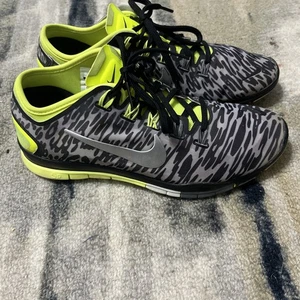 Nike Free 5.0 Damen Leopardenmuster Laufschuhe Größe 9 grau/hinten/neongrün - Bild 1 von 12