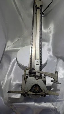 ROLLS ROYCE SILVER SPUR ANY SIDE WINDOW REGULATOR without motor UB40252 - Image 1 of 4