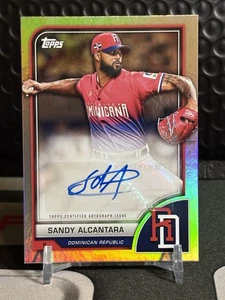 2023 Topps Sandy Alcantara Variazione Auto WBC Repubblica Dominicana - Foto 1 di 6