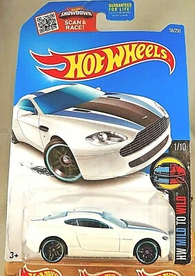 Hot Wheels #56 HW Mild to Wild 2016 1/10 Aston Martin V8 Vantage blanco con Pr5 Sp Foto 1 de 4