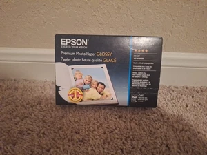 Epson Ultra Premium Fotopapier glänzend 4 x 6 Zoll 100 Blatt S041727 Druck - Bild 1 von 3