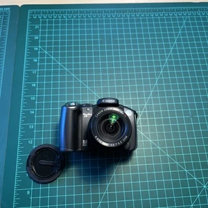 Canon Power Shot S5is Digital Camera 8.0MP - Black - Picture 1 of 6