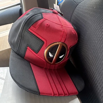 New With Tags Marvel Deadpool Snapback Hat Cap Liquid Chrome - Image 1 of 3