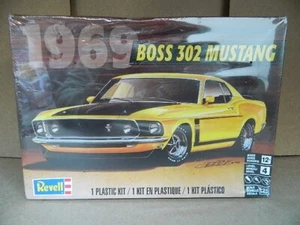 REVELL 1969 BOSS 302 FORD MUSTANG PLASTIC MODEL KIT 1/25 - NEW / SEALED - Picture 1 of 4