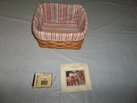 2006 LONGABERGER SQUARE BERRY BASKET WITH STRIPED FABRIC LINER Cover