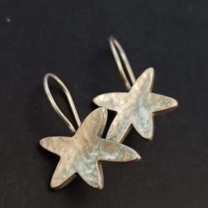 Silver Shining Star Earrings Hammered Artisan Sterling 925 Modernist Minimalist - Picture 1 of 16