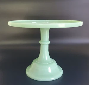 VINTAGE ROUND JADE-ITE MILK GLASS PEDESTAL CAKE PLATE 10" - Picture 1 of 9