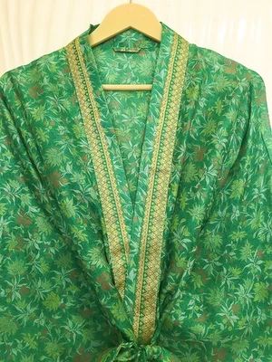 Bata kimono midi de seda pura hasta la rodilla vestido kimono de seda verde MKMO2205 Foto 1 de 4