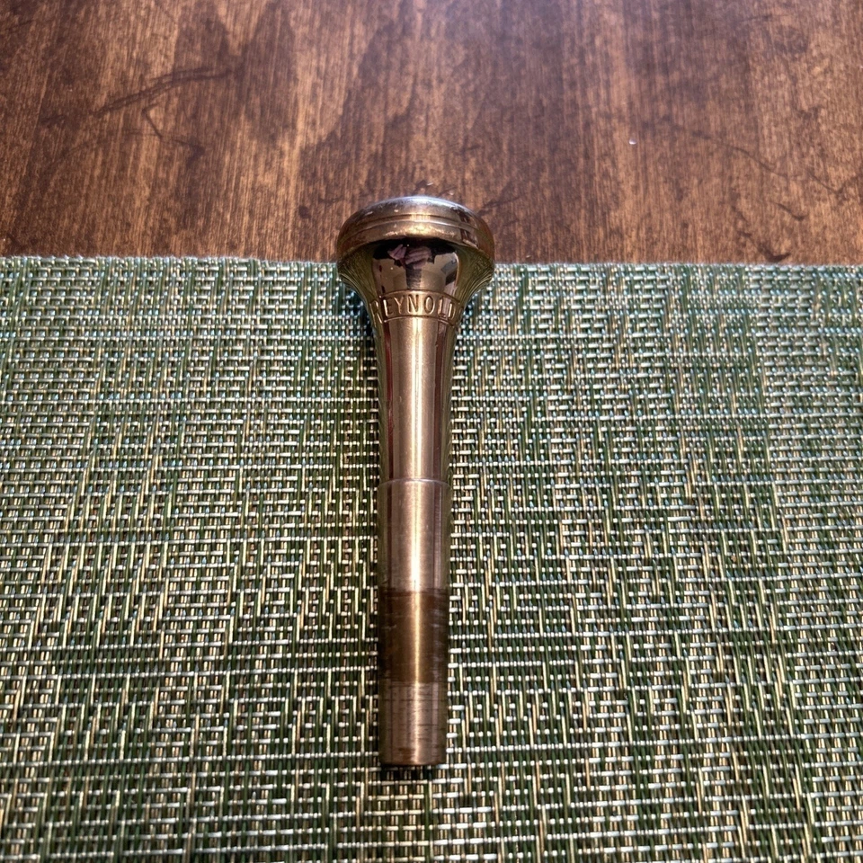 Boquilla trompeta Reynolds 7C Foto 1 de 4