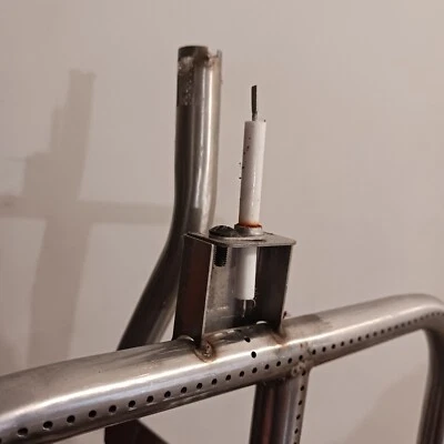 Nuevo quemador de plancha Dyna-Glo 70-02-170 gas natural para DGX440SGN Foto 1 de 4